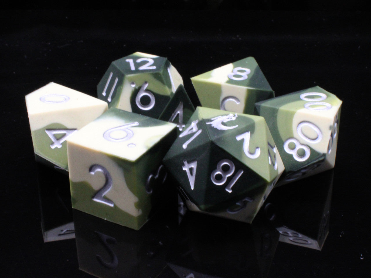 Old School Dice: Silicone 7-Piece Sets - Camoflage
