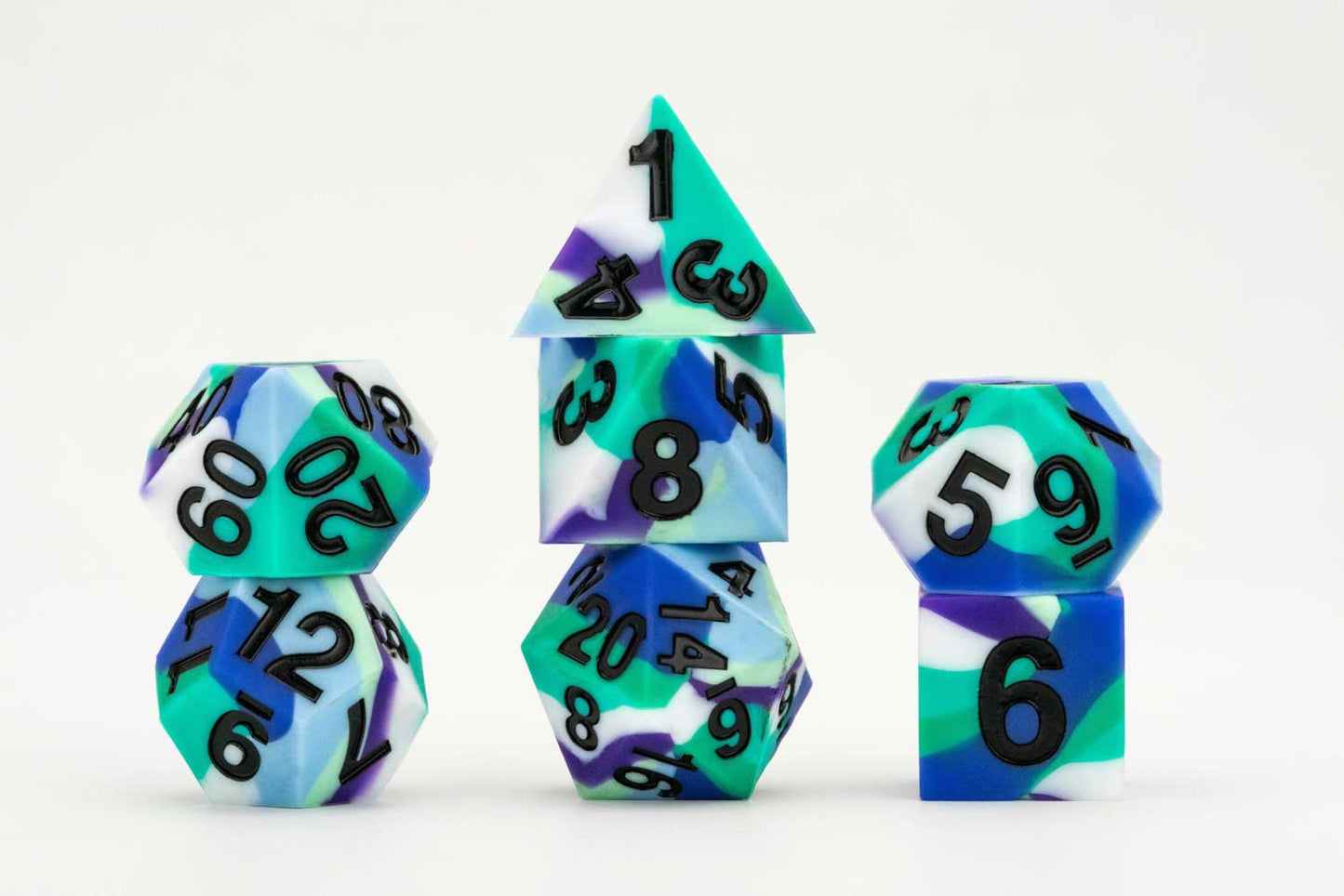 FanRoll- Sharp Edge Silicone Rubber Dice Set: Gay Men Pride Flag
