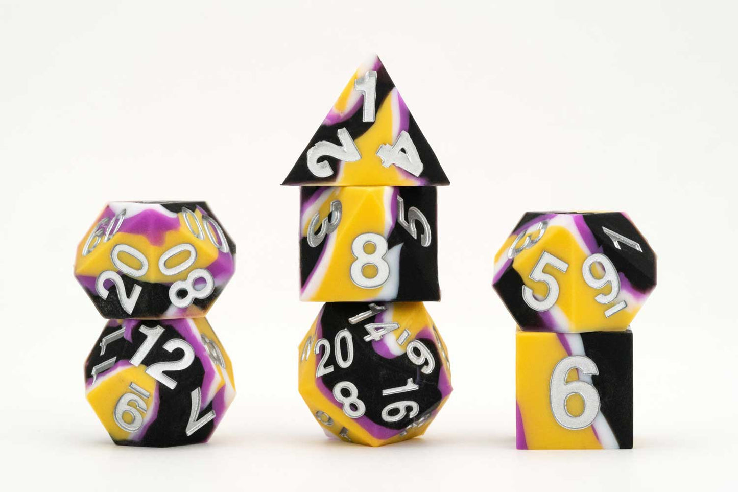 FanRoll- Sharp Edge Silicone Rubber Dice Set: Nonbinary Pride Flag