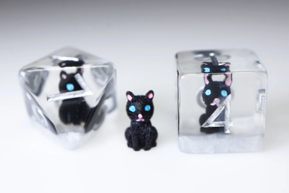 Foam Brain - Salem the Familiar Dice Set