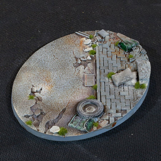 Gamers Grass - Battle Ready Urban Warfare Base, Oval 120mm (x1)