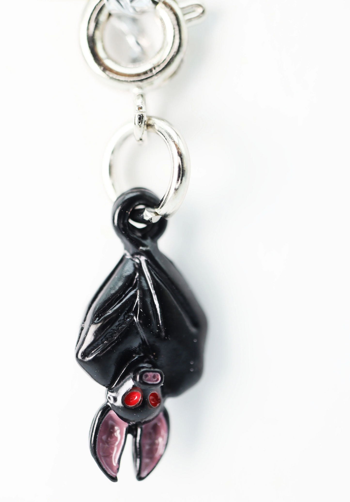 Traveler’s Trinkets: Bat Charm