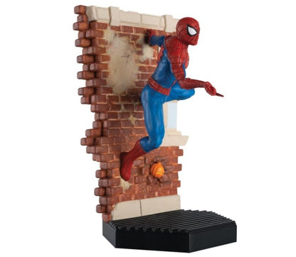 Marvel VS. Dynamic Statues